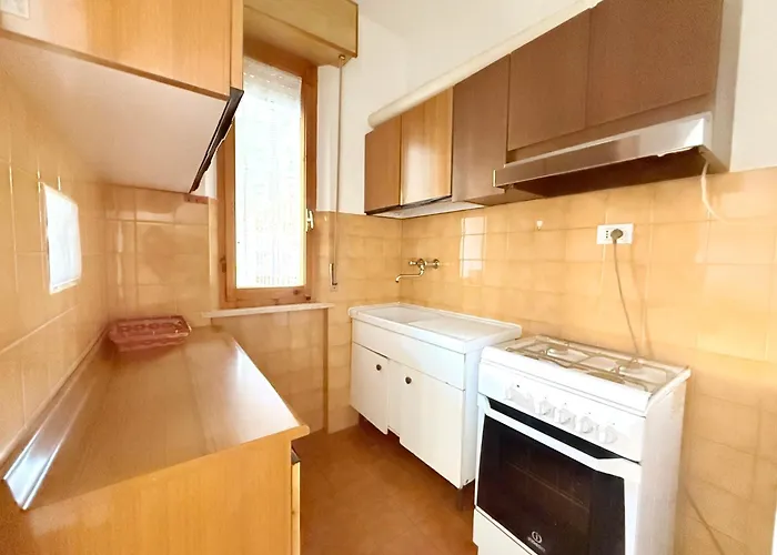 M144 - Marcelli, Trilocale Con Giardino A 100mt Dal Mare