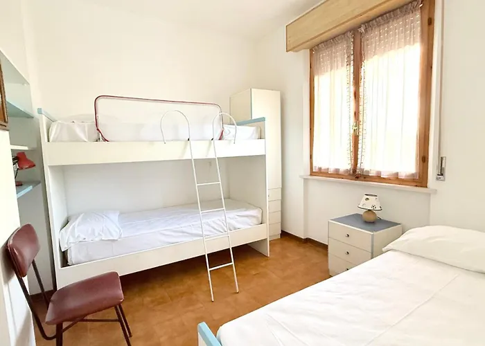 M144 - Marcelli, Trilocale Con Giardino A 100mt Dal Mare Apartment *